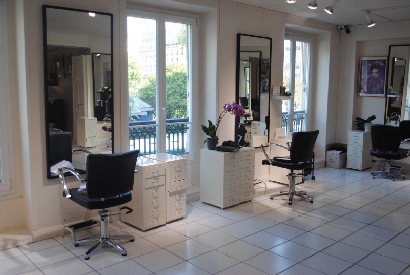 salon-coiffure-COLLONGUES-min_floor-home-office-property-living-room-room-781228-pxhere.com